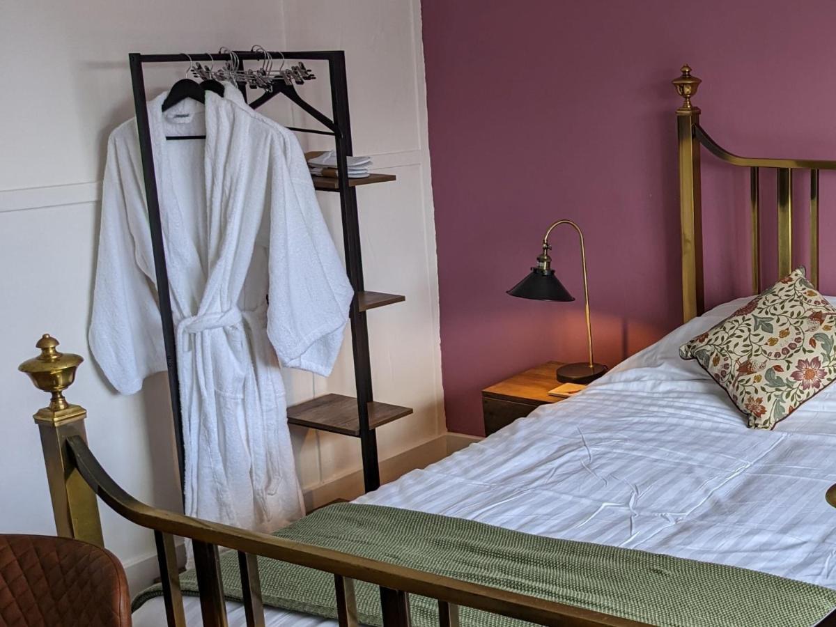 Cowpers Oak Bed & Breakfast Olney ภายนอก รูปภาพ