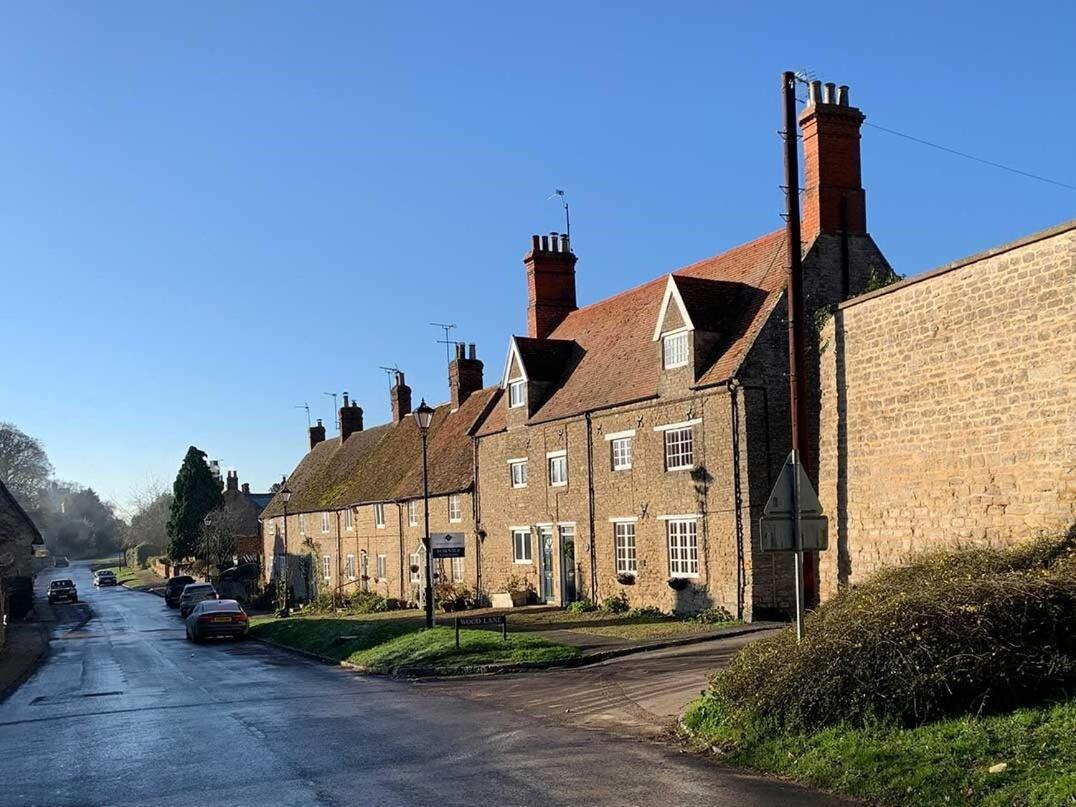 Cowpers Oak Bed & Breakfast Olney ภายนอก รูปภาพ